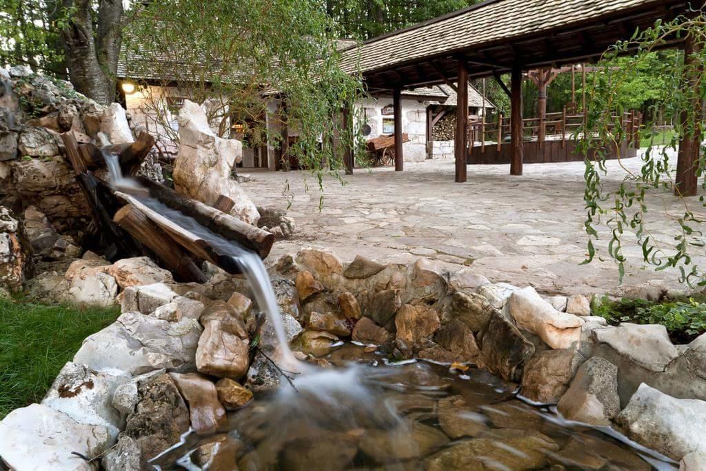 Farm Stay Cardaklije Kulen Vakuf Zewnętrze zdjęcie