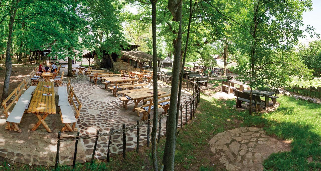 Farm Stay Cardaklije Kulen Vakuf Zewnętrze zdjęcie