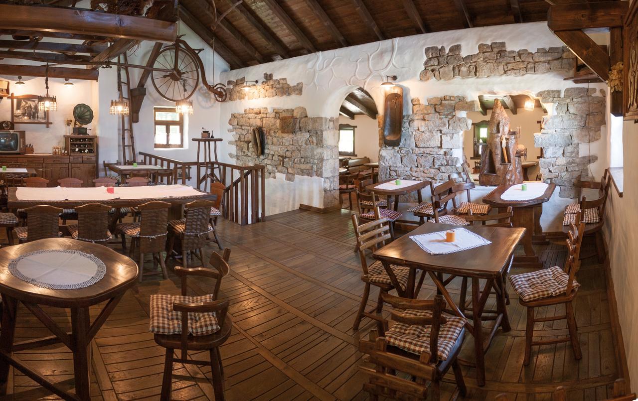 Farm Stay Cardaklije Kulen Vakuf Zewnętrze zdjęcie